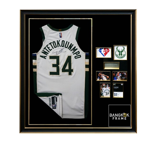 กรอบรูปโชว์เสื้อที่ระลึก